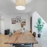 Cozy And Calm - Historic Center With Elevator & Free Parking By Hero Homes Apartment Graz