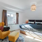 Apartment Cozy And Calm - Historic Center With Elevator & Free Parking By Hero Homes Graz