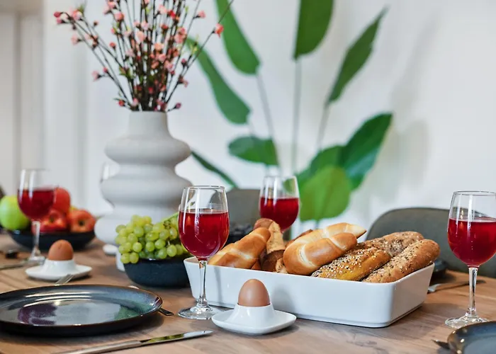 Διαμέρισμα Cozy And Calm - Historic Center With Elevator & Free Parking By Hero Homes