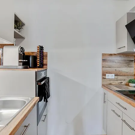 Cozy And Calm - Historic Center With Free Parking By Hero Homes *