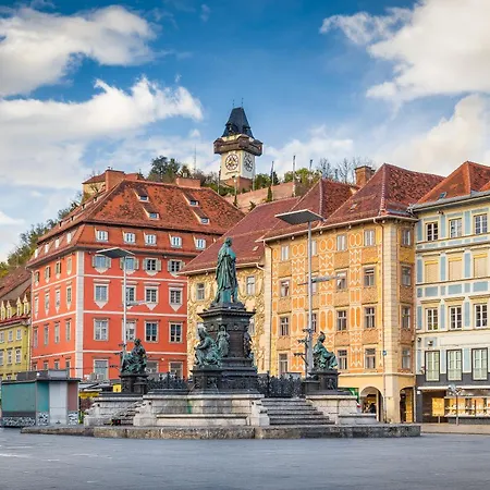 Cozy And Calm - Elevator & Free Parking By Hero Homes Apartment Graz