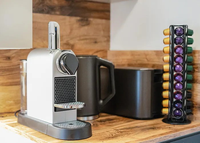 Cozy And Calm - Historic Center With Elevator & Free Parking By Hero Homes